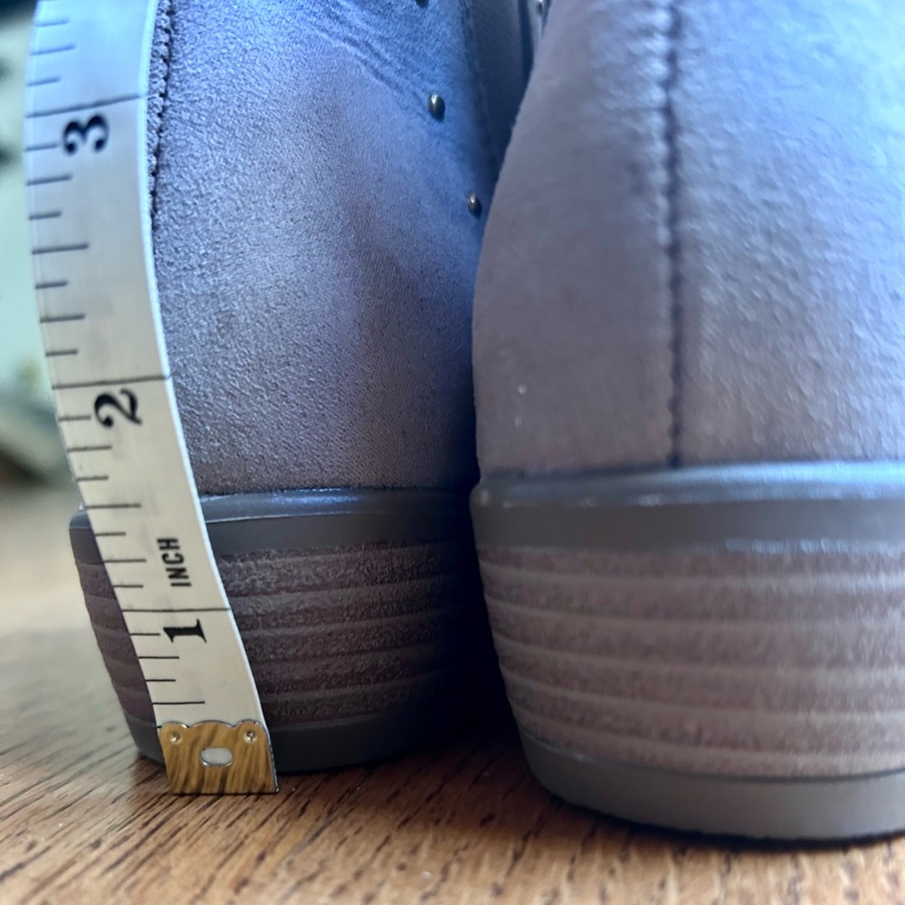 Tan Suede Women’s Booties C Est. 1946. Like NEW! Size:6 - Picture 5 of 7